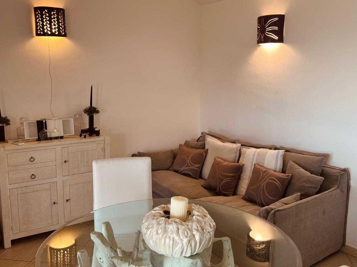 מרינלה Villa A Golfo Aranci Con Vista Su Tavolara מראה חיצוני תמונה