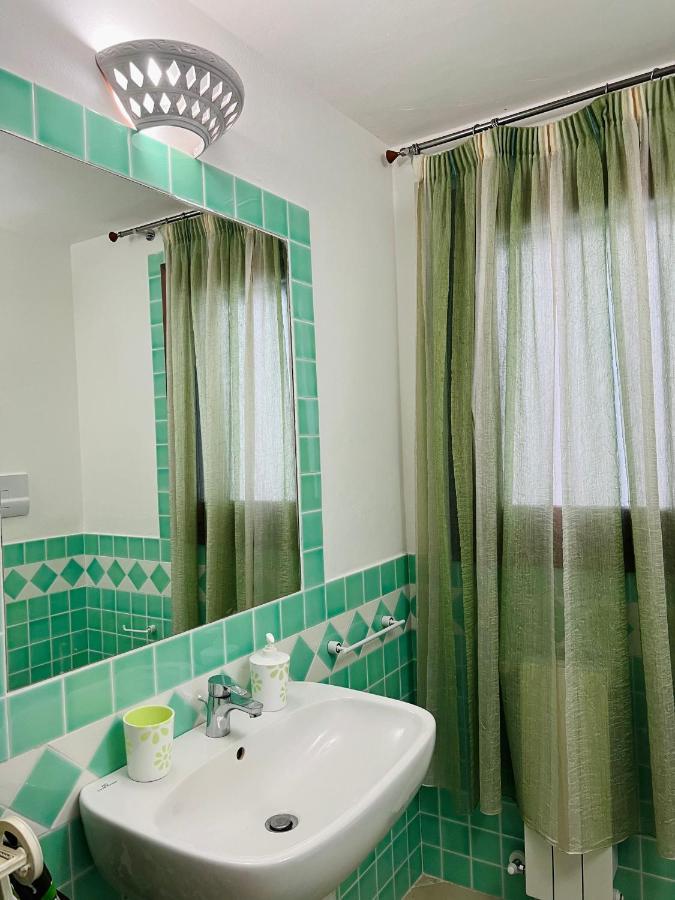מרינלה Villa A Golfo Aranci Con Vista Su Tavolara מראה חיצוני תמונה